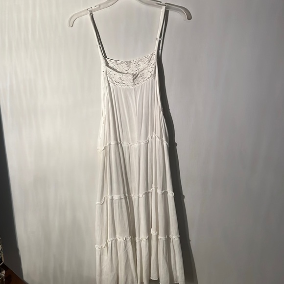 Dresses & Skirts - Short white cover-up